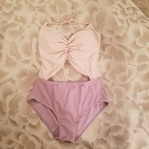 Adorable cutout one piece color block swimsuit